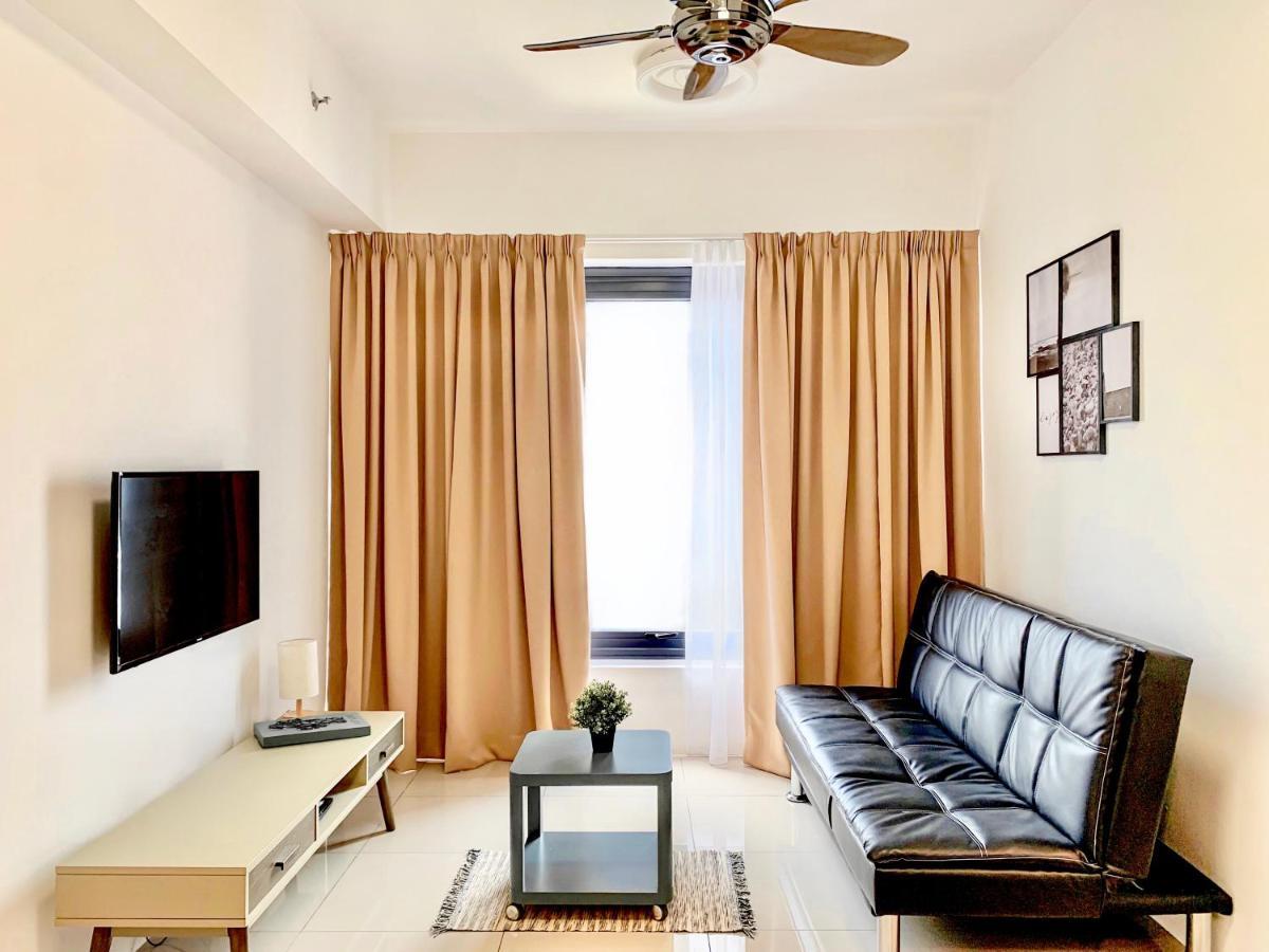 Georgetown Tropicana 218 Apartment Buitenkant foto